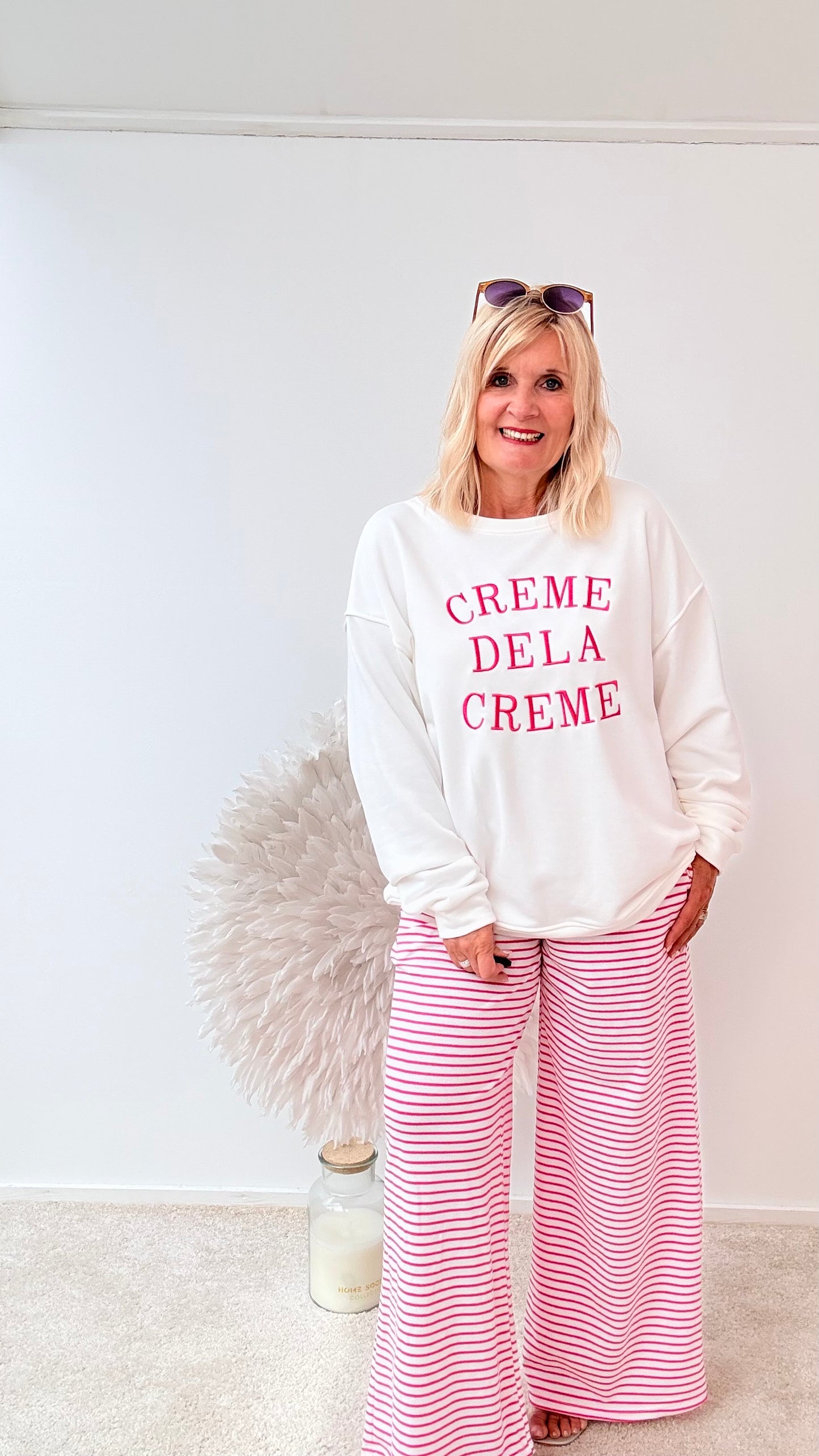 SWEATSHIRT " CREME DE LA CREME" WEIß MIT PINK "