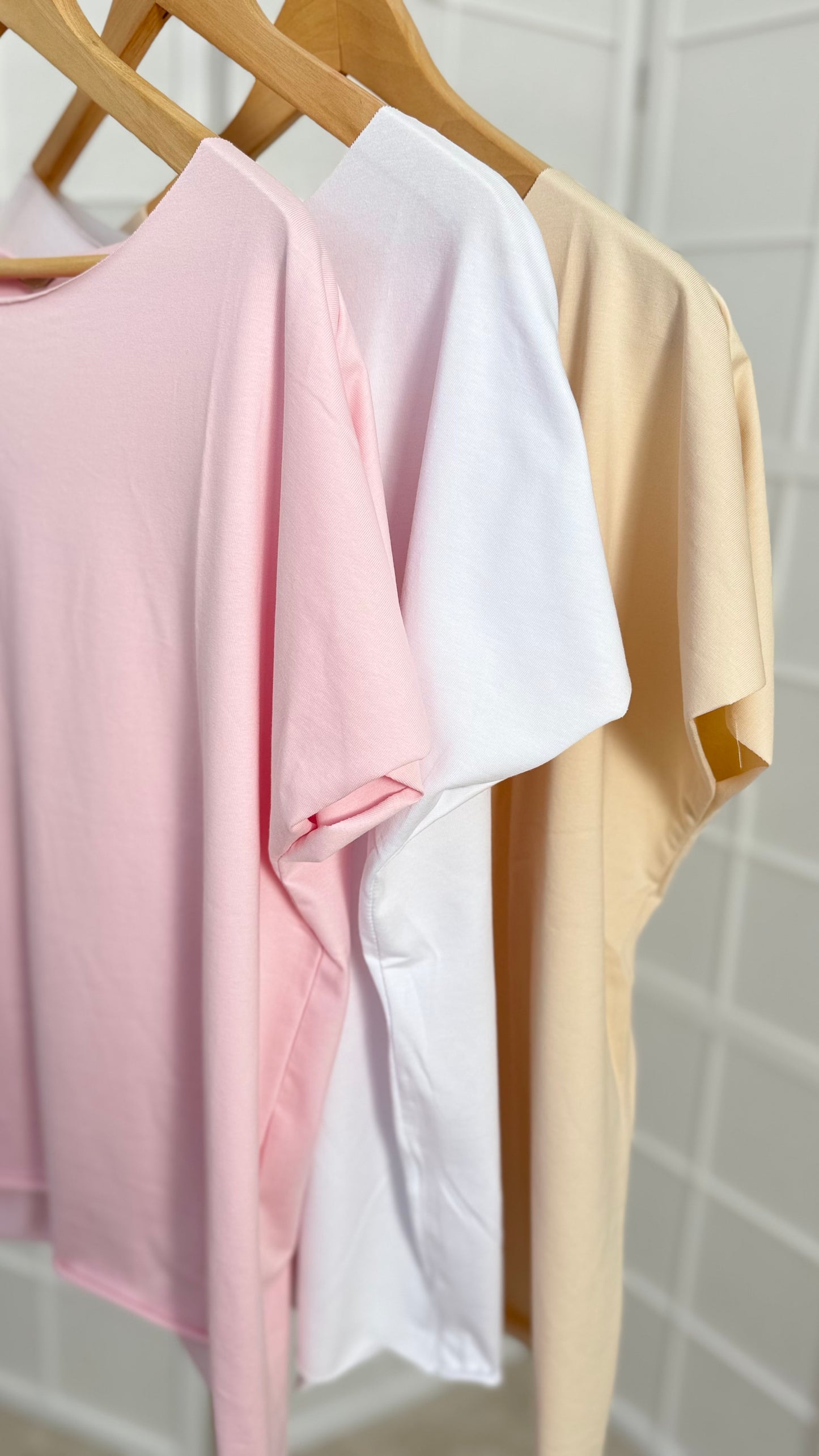 BASIC SHIRT IN VERSCHIEDENEN FARBEN