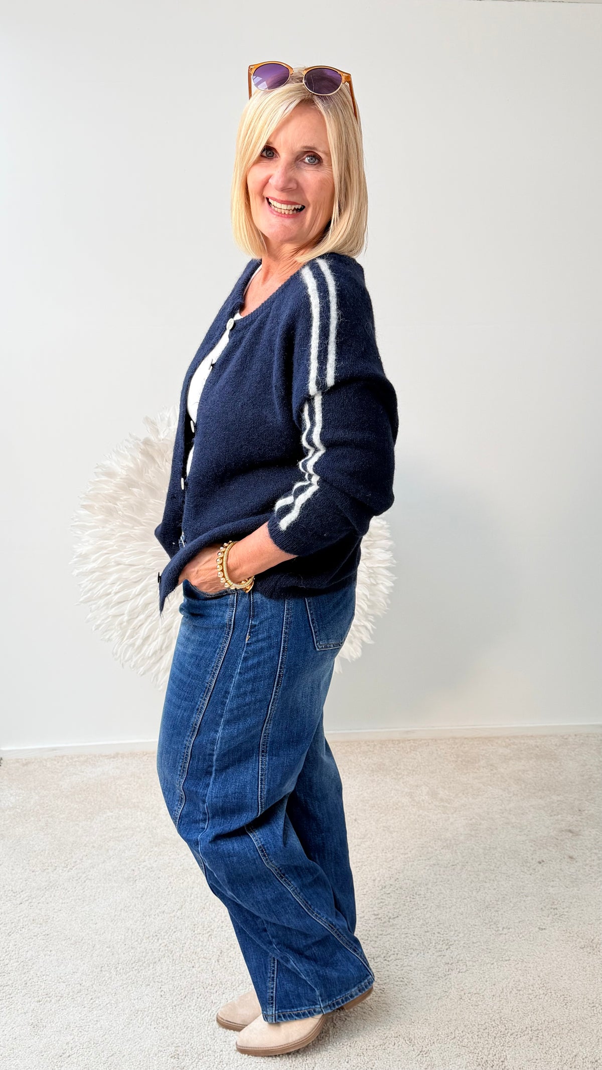 STRICKJACKE MIT STREIFEN "BLAU"