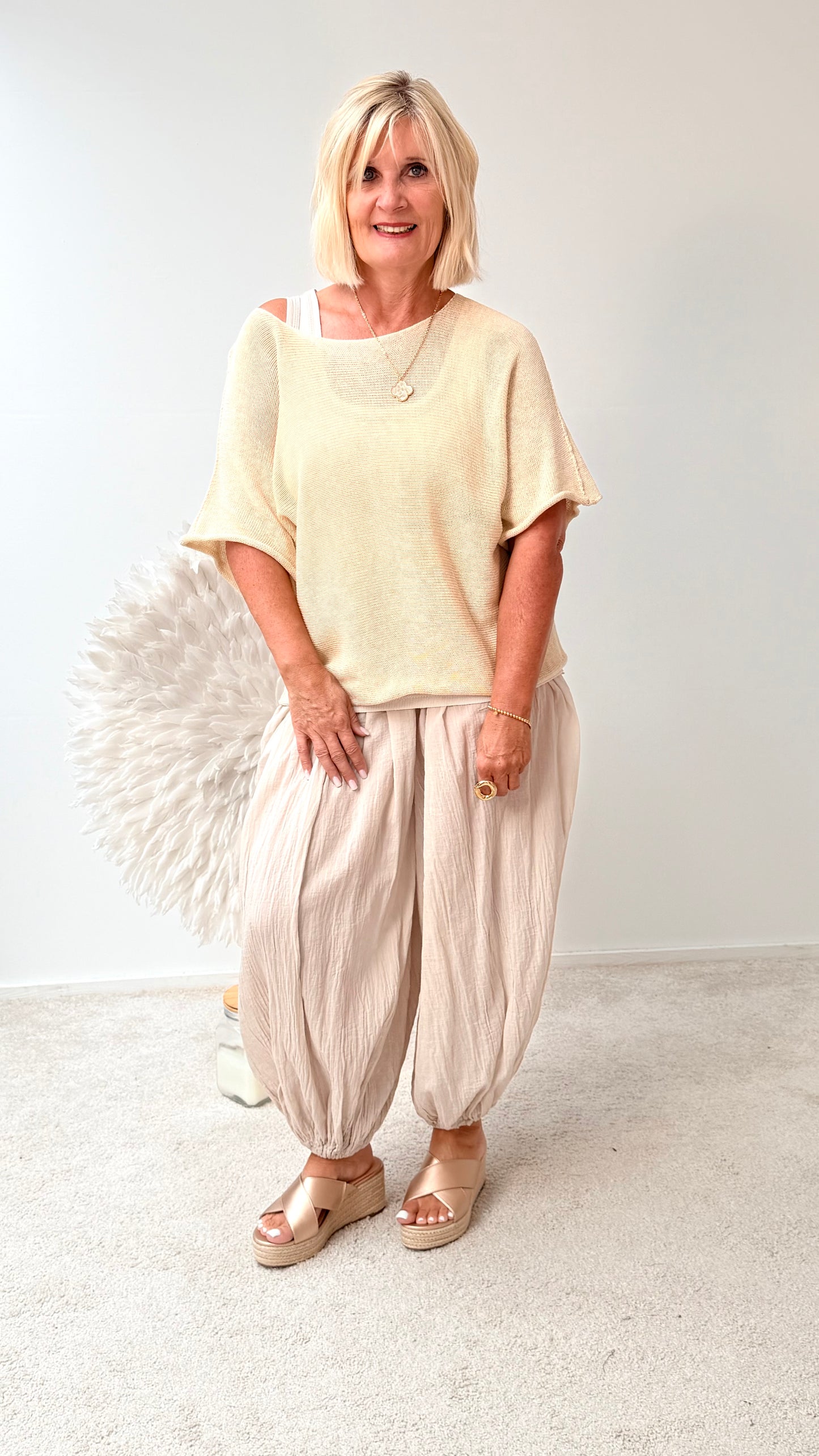 BASIC PULLI " Beige