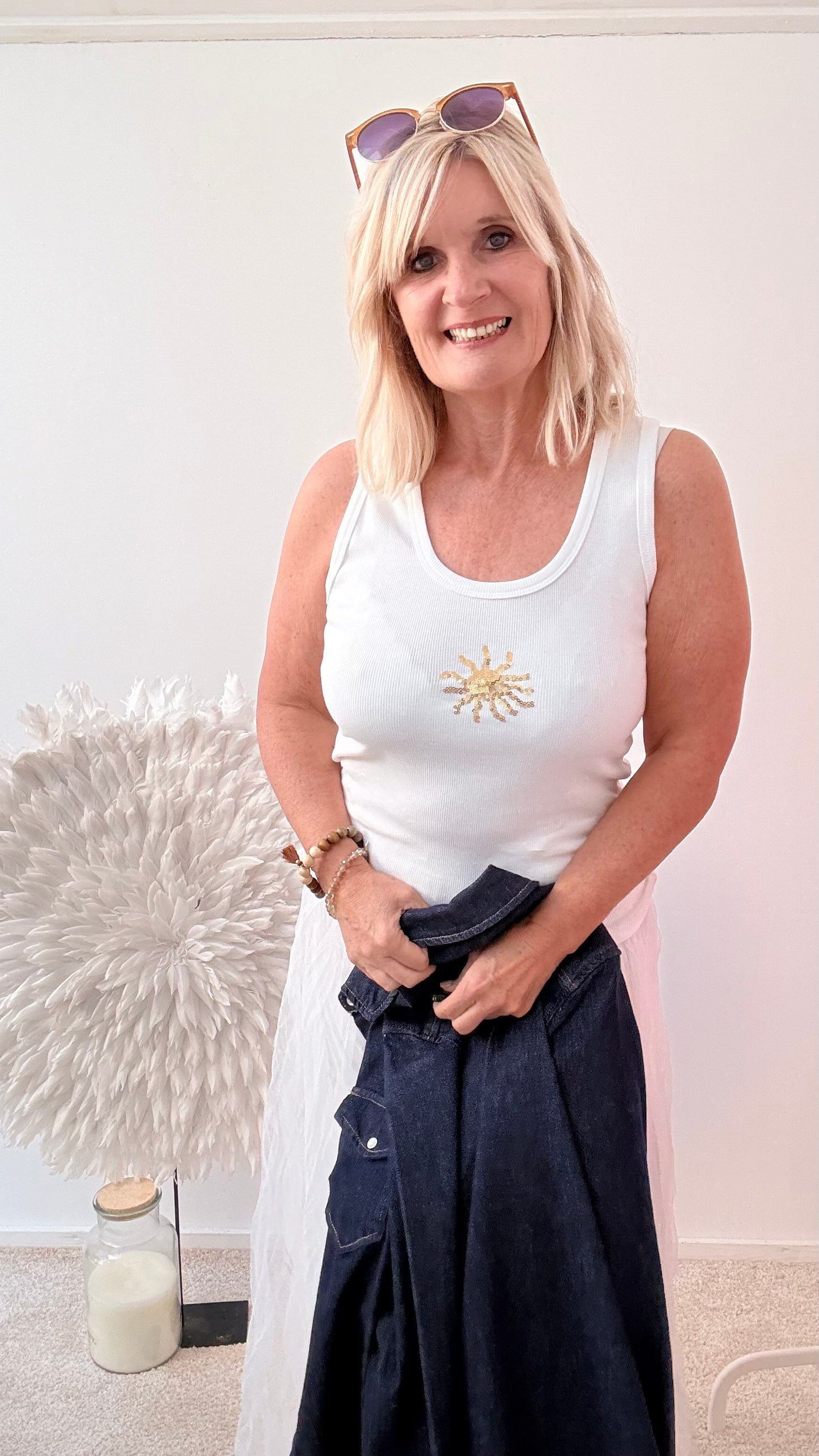 TANK TOP " MIT PAILLETTEN „MOTIV STERN“