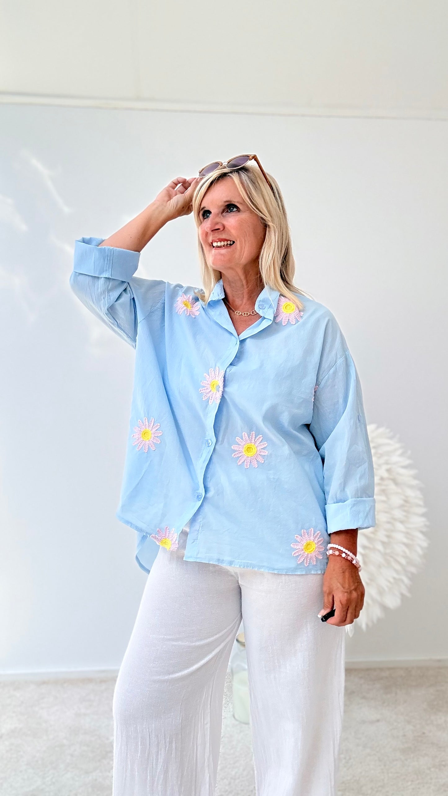 BLUSE " MIT BLÜTEN"BLAU