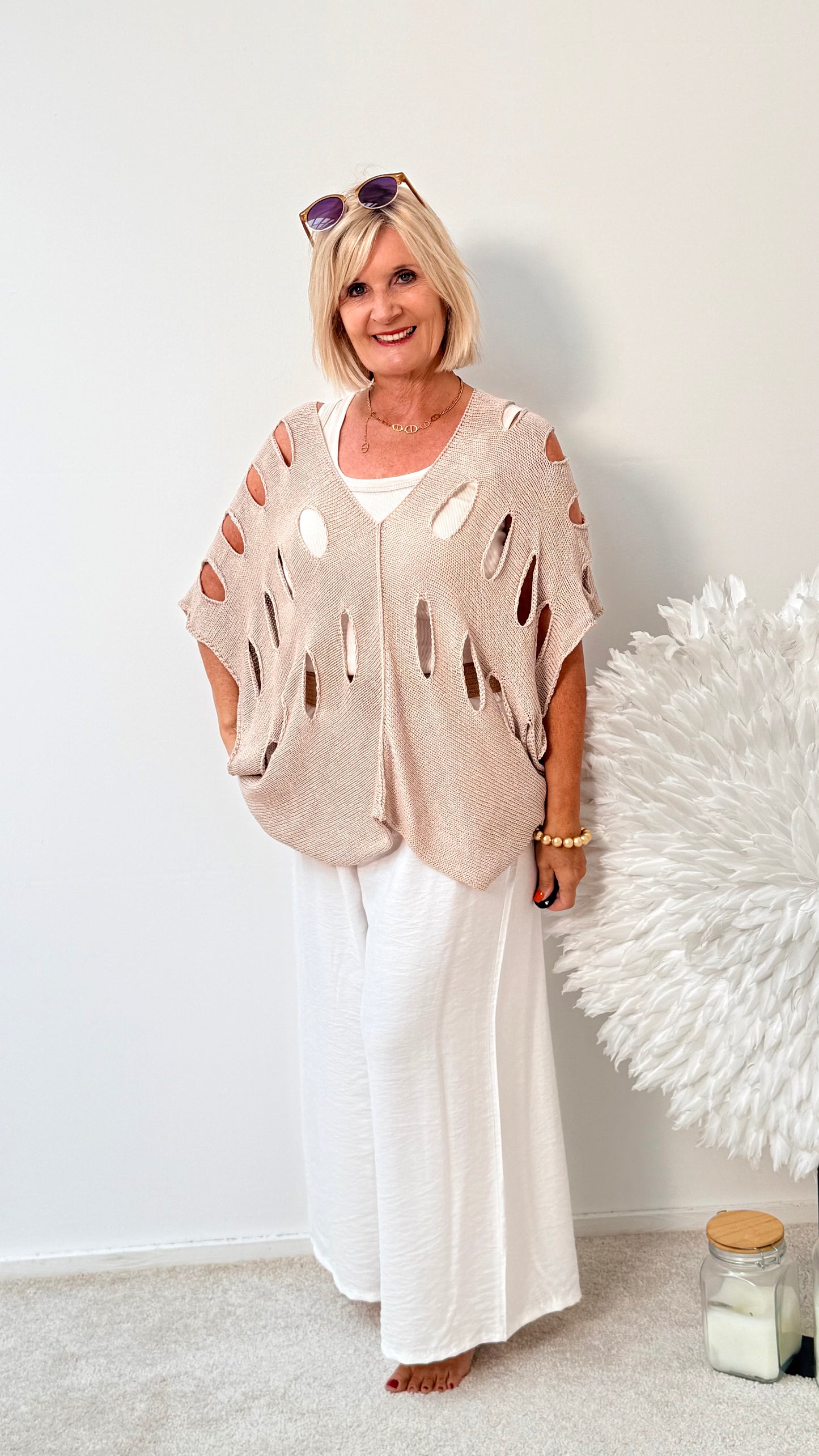 PULLI GELÖCHERT "BEIGE"
