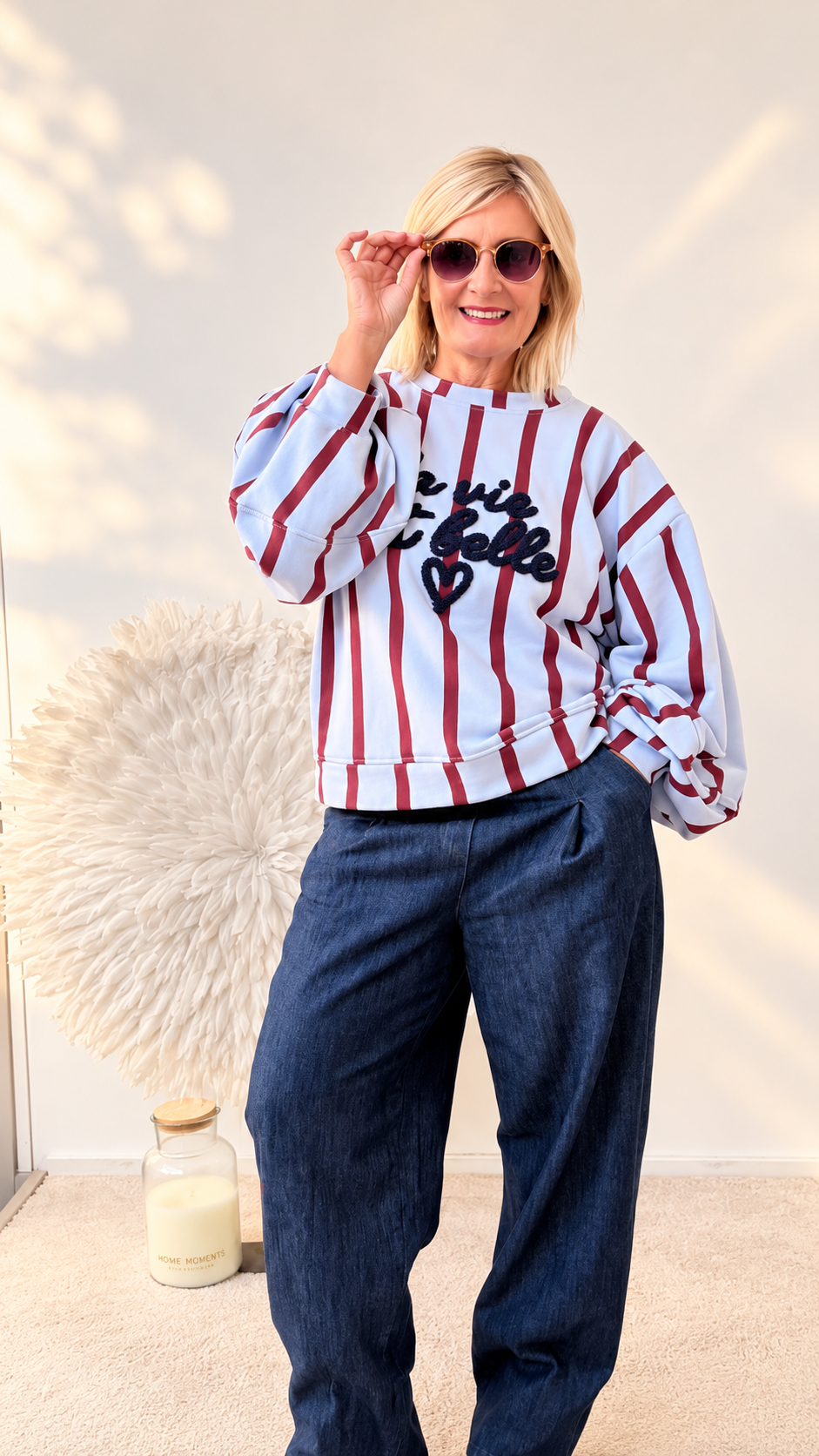 SWEATSHIRT "LA VIE" GESTREIFT IN BLAU/BORDEAUX