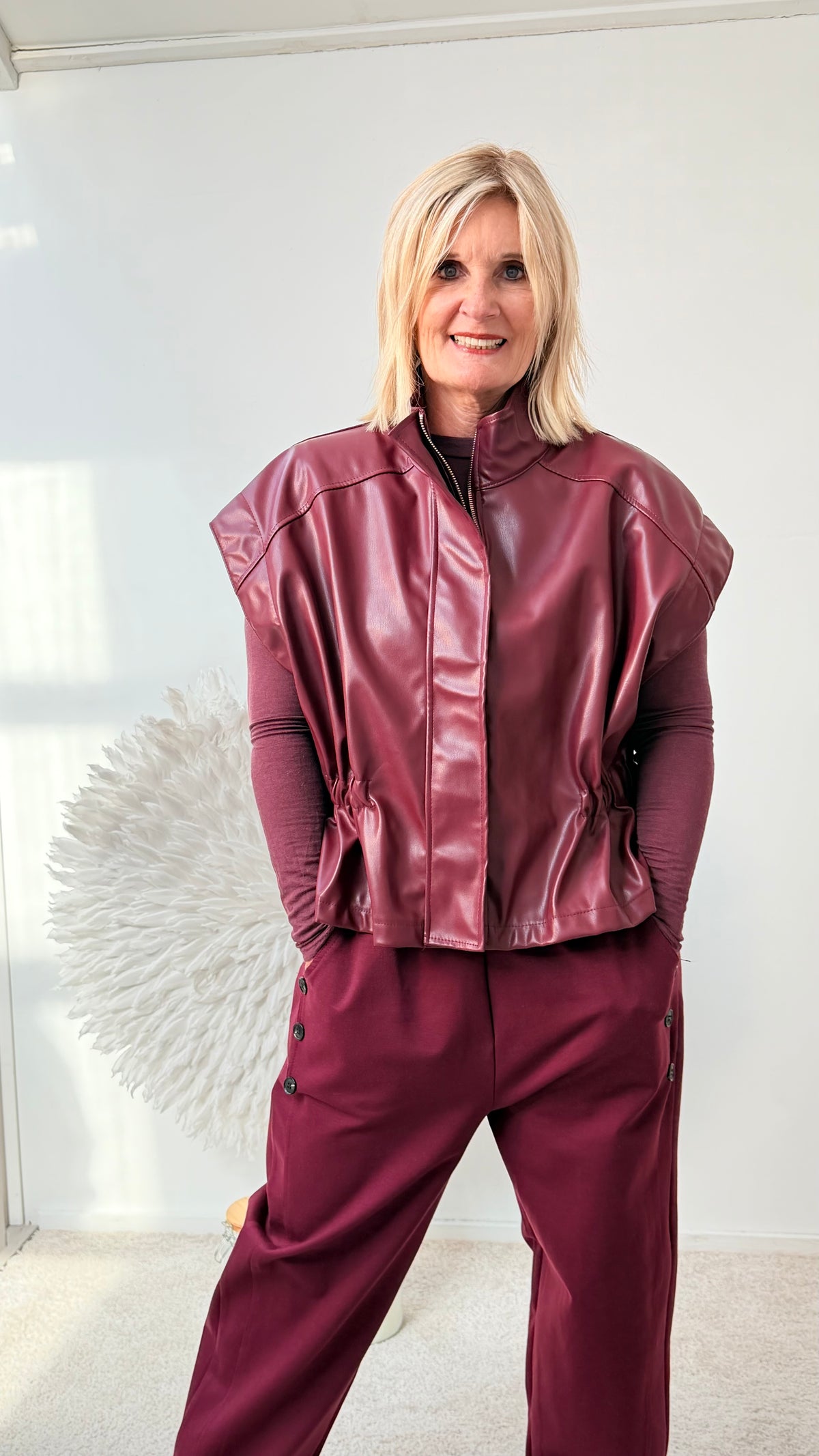 KUNSTLEDER WESTE