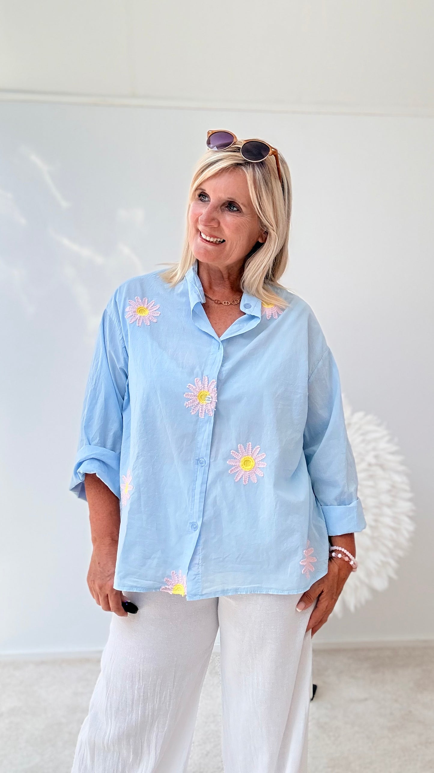 BLUSE " MIT BLÜTEN"BLAU