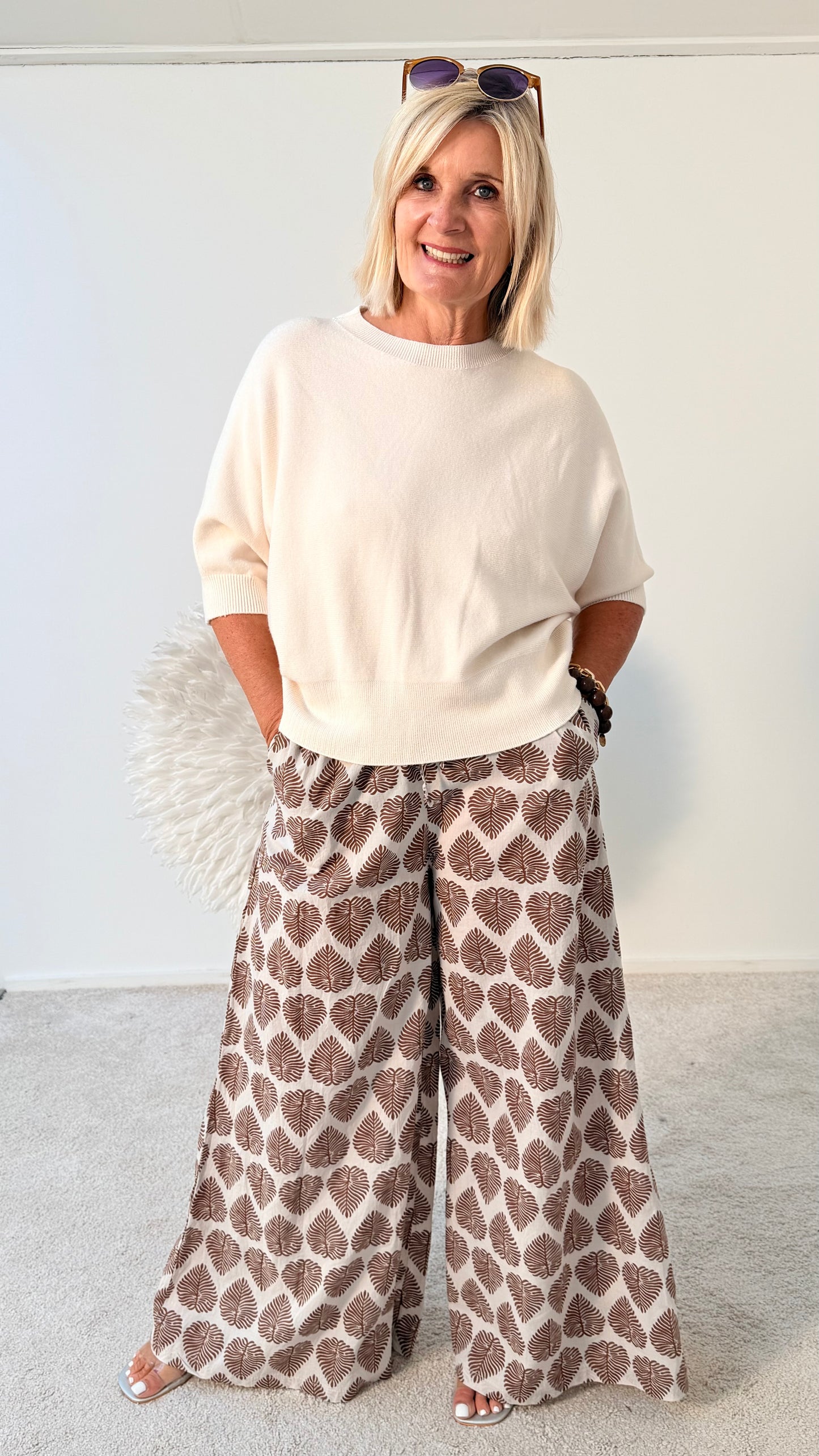 PULLI MIT ANGESETZTEM ARM "BEIGE