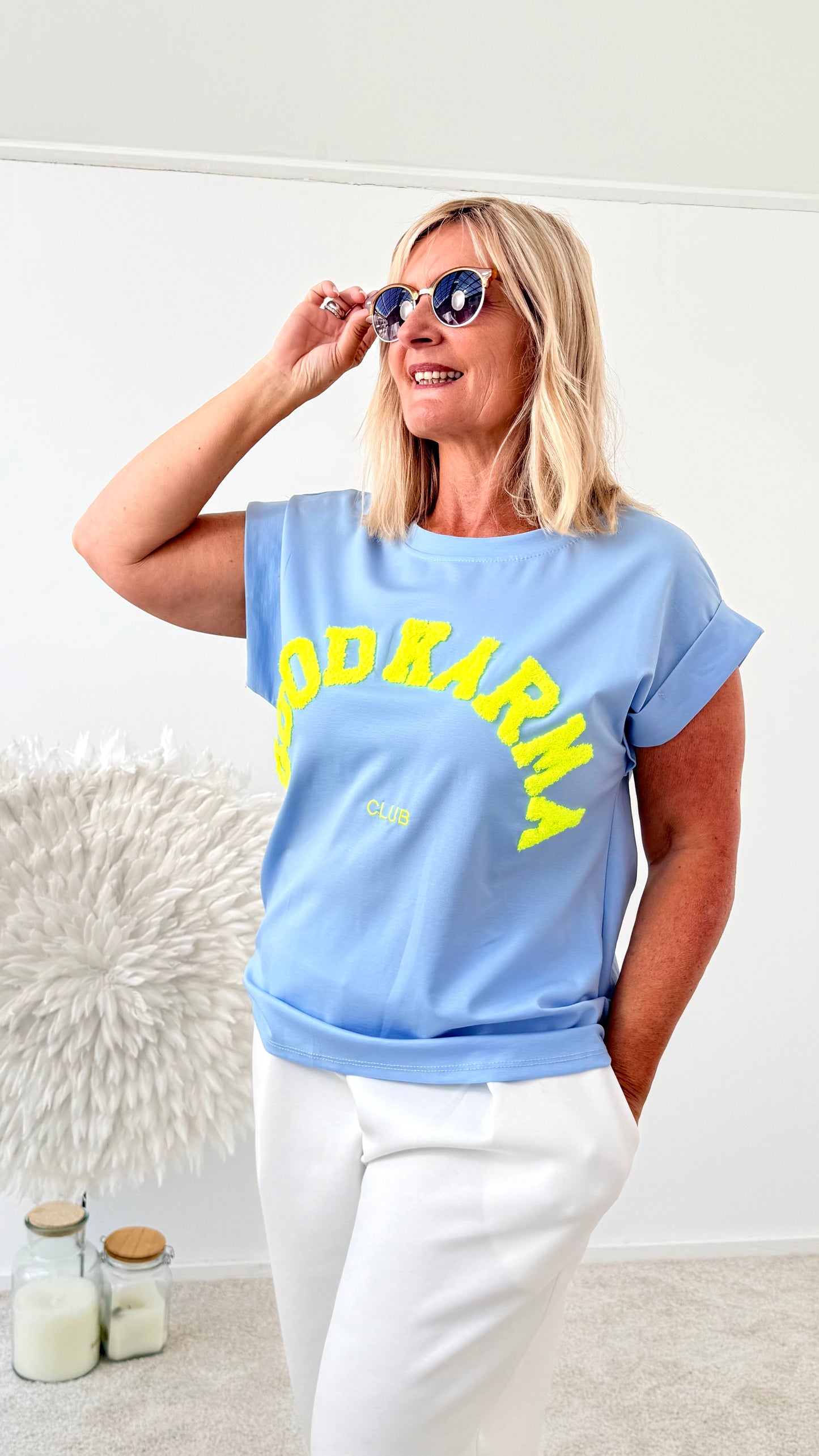 SHIRT "KARMA" HELL BLAU