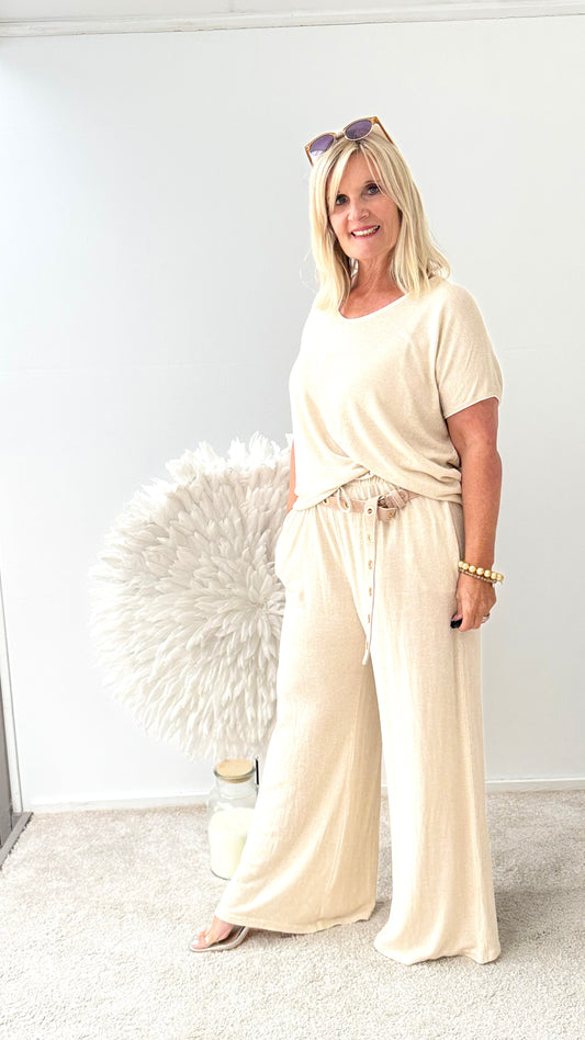 2 TEILER IM LEICHTEN BEIGE/ GOLD TON