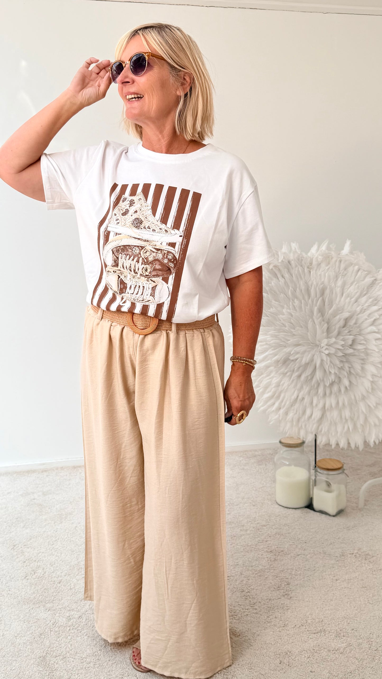 SHIRT " SHOES" BEIGE