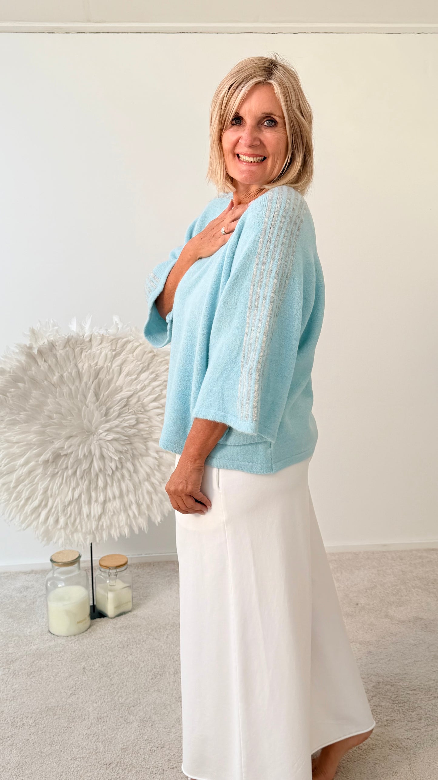 PULLI MIT STREIFEN „MINT /BLAU