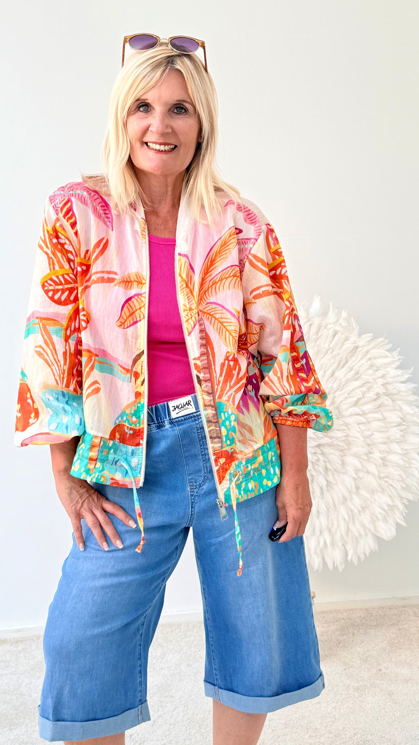 JACKE IN TOLLEN BUNTEN FARBEN