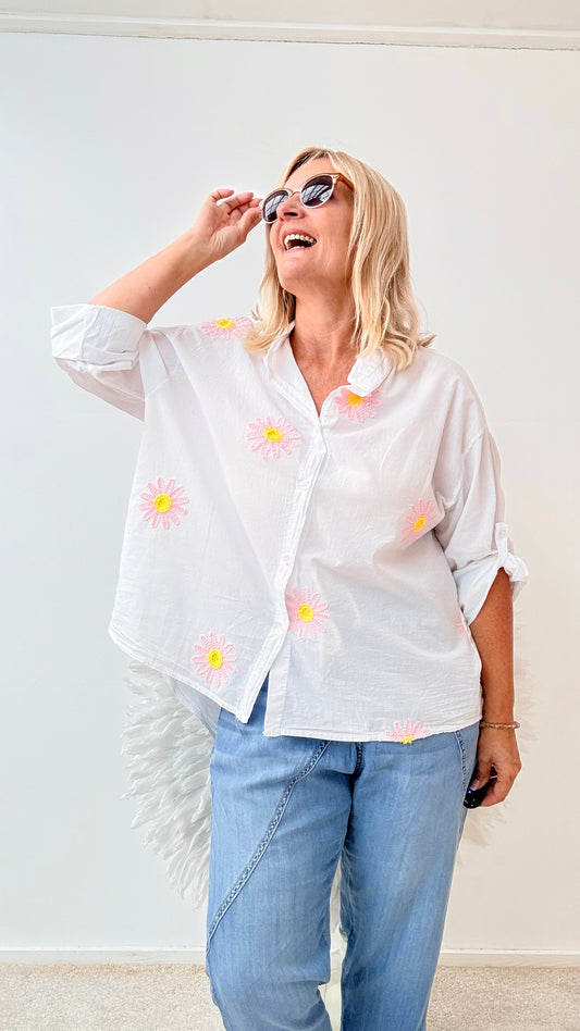 BLUSE " MIT BLÜTEN"WEIß