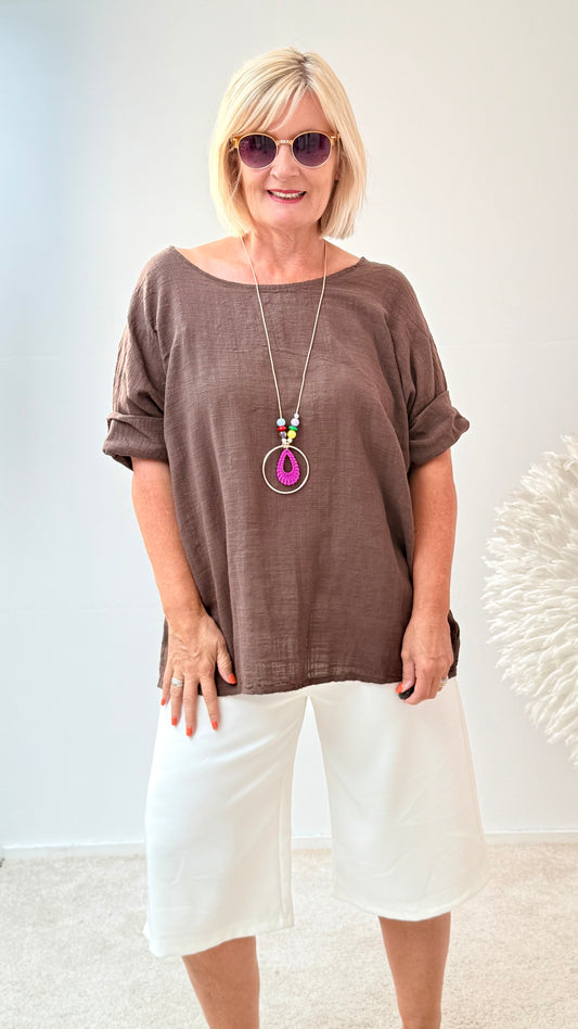 BLUSE MIT KETTE " BRAUN“