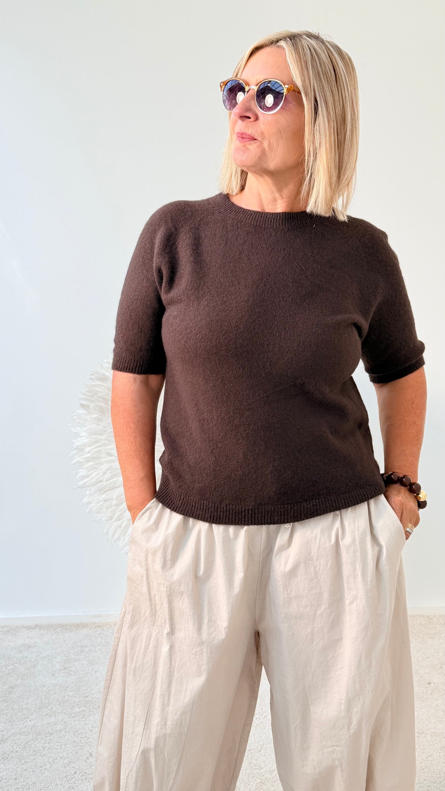 BASIC PULLI KURZARM " BRAUN"