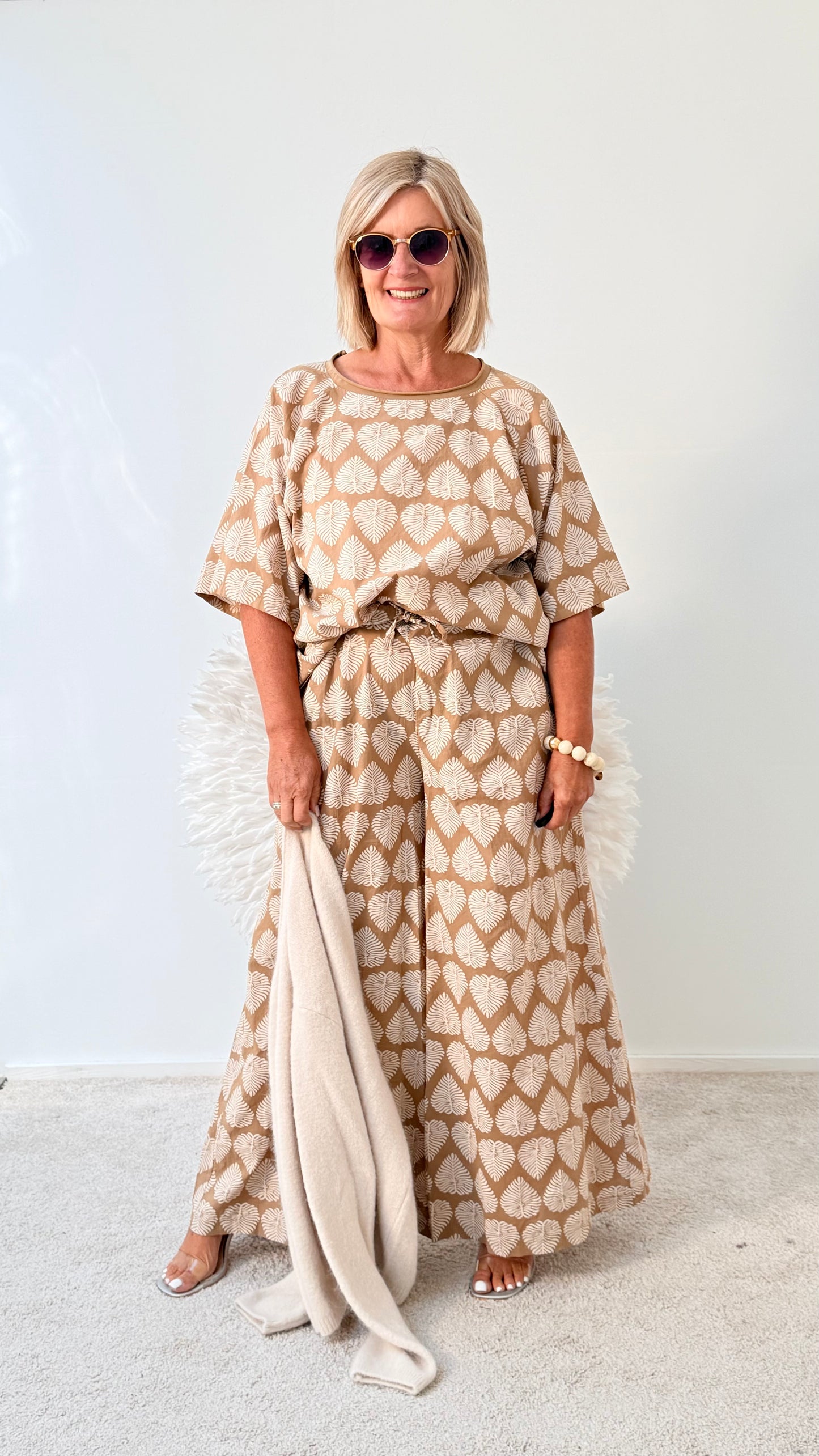 BLUSE " BLÄTTER BEIGE"
