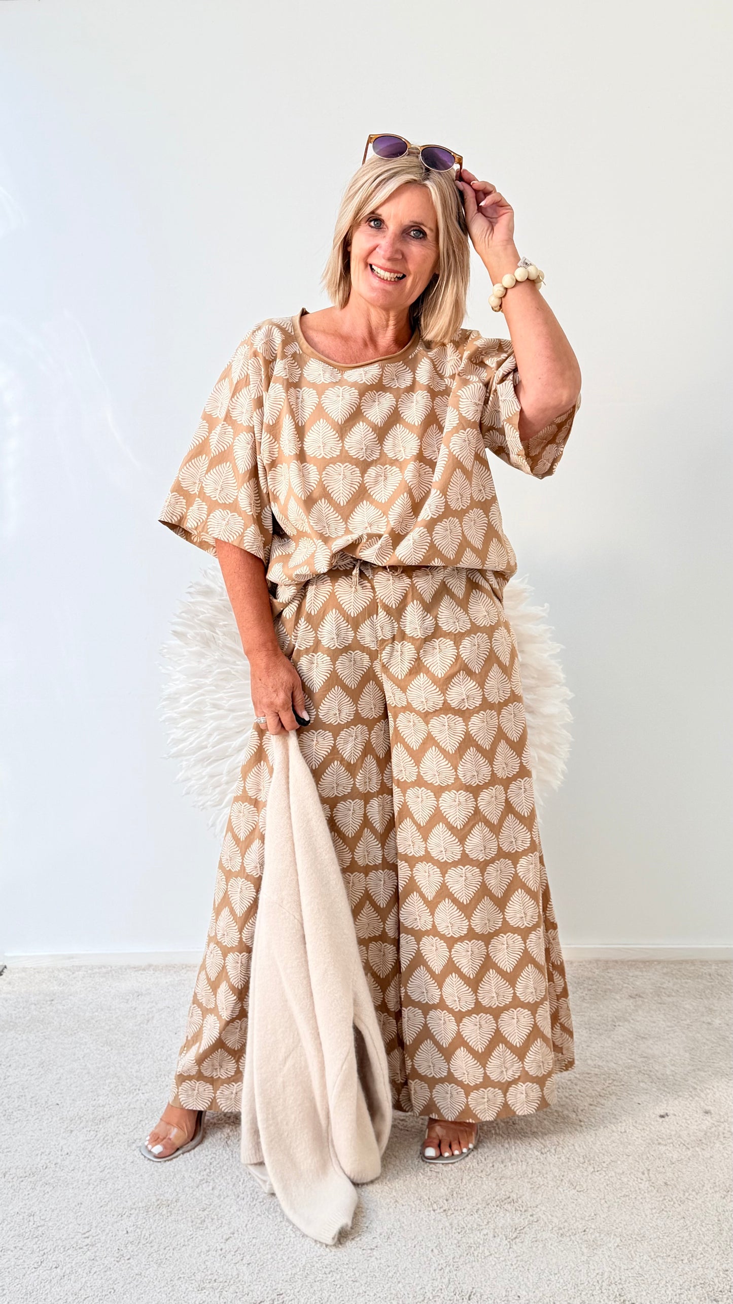 BLUSE " BLÄTTER BEIGE"