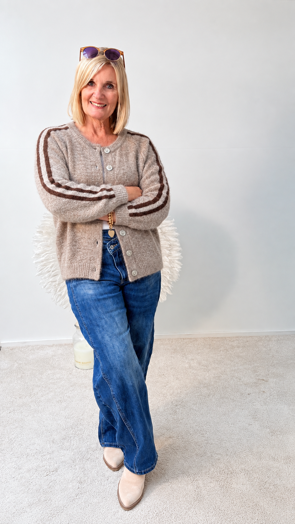 STRICKJACKE MIT BRAUNEN STREIFEN "BRAUN MELIERT"