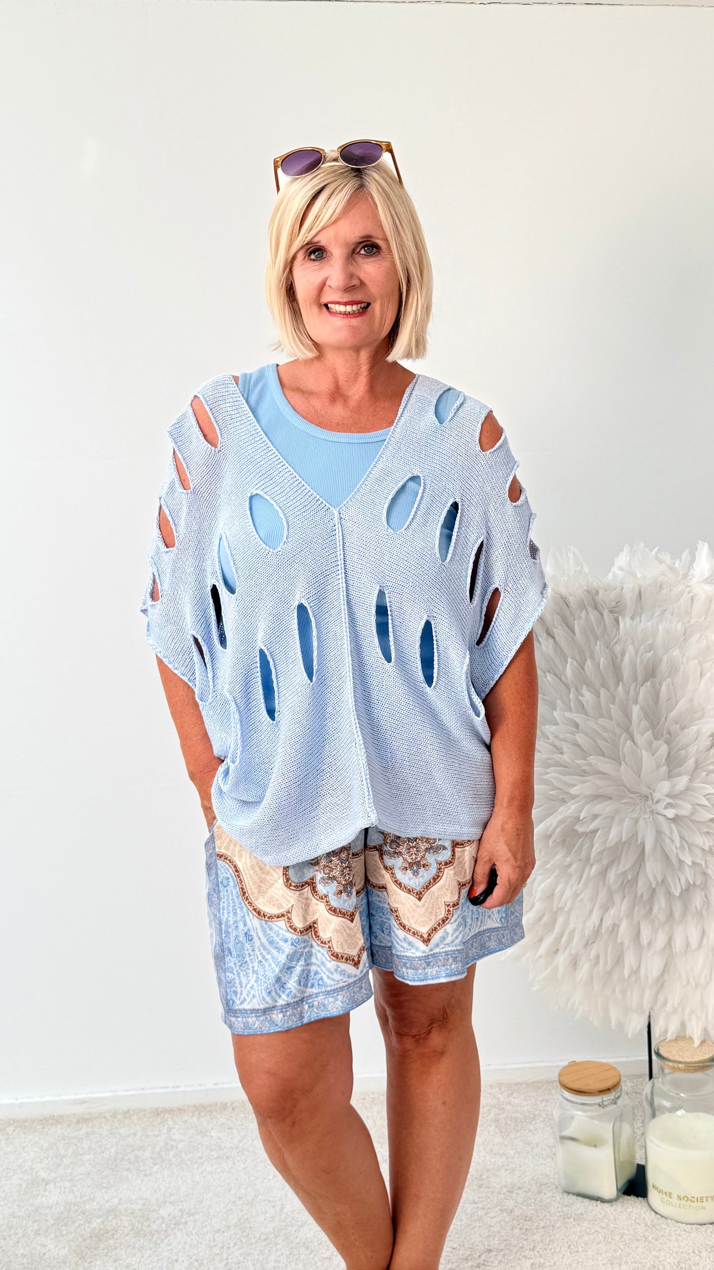 PULLI GELÖCHERT "HELL BLAU "