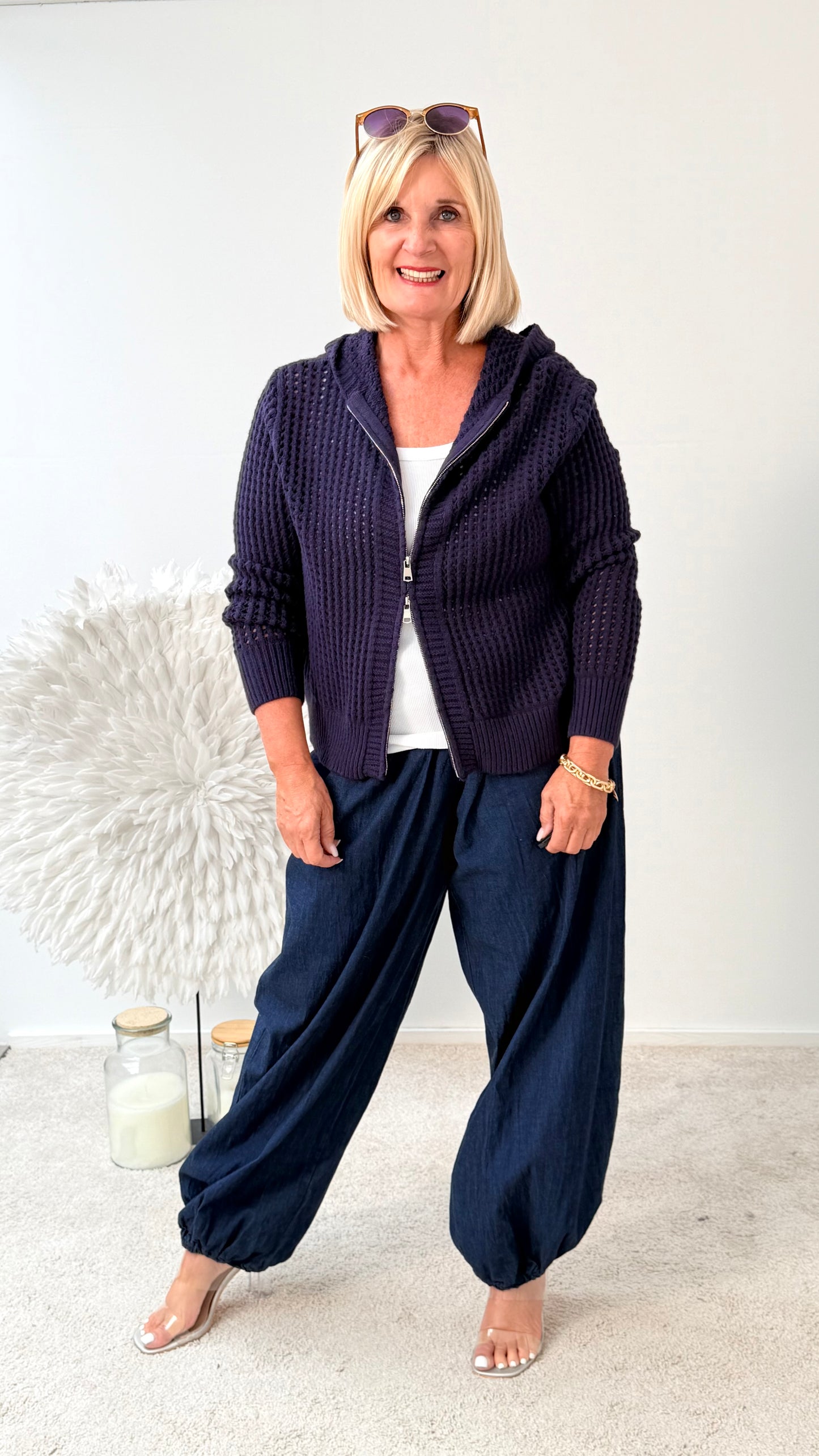 STRICKJACKE „BLAU  MIT KAPUZE“