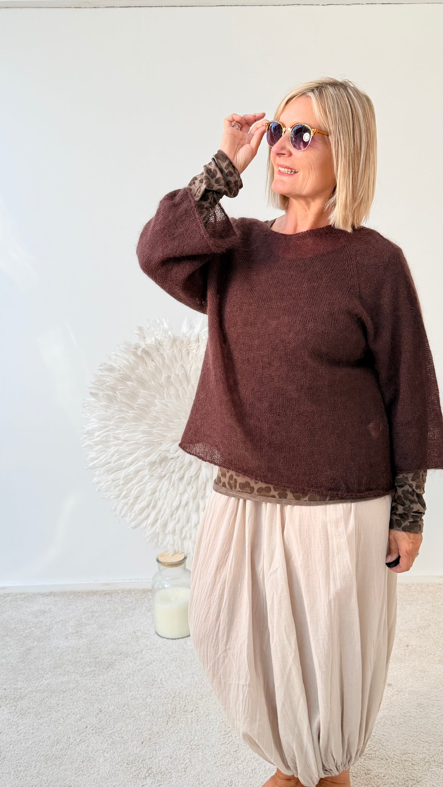 TRANSPARENTER MOHAIR PULLI " BRAUN