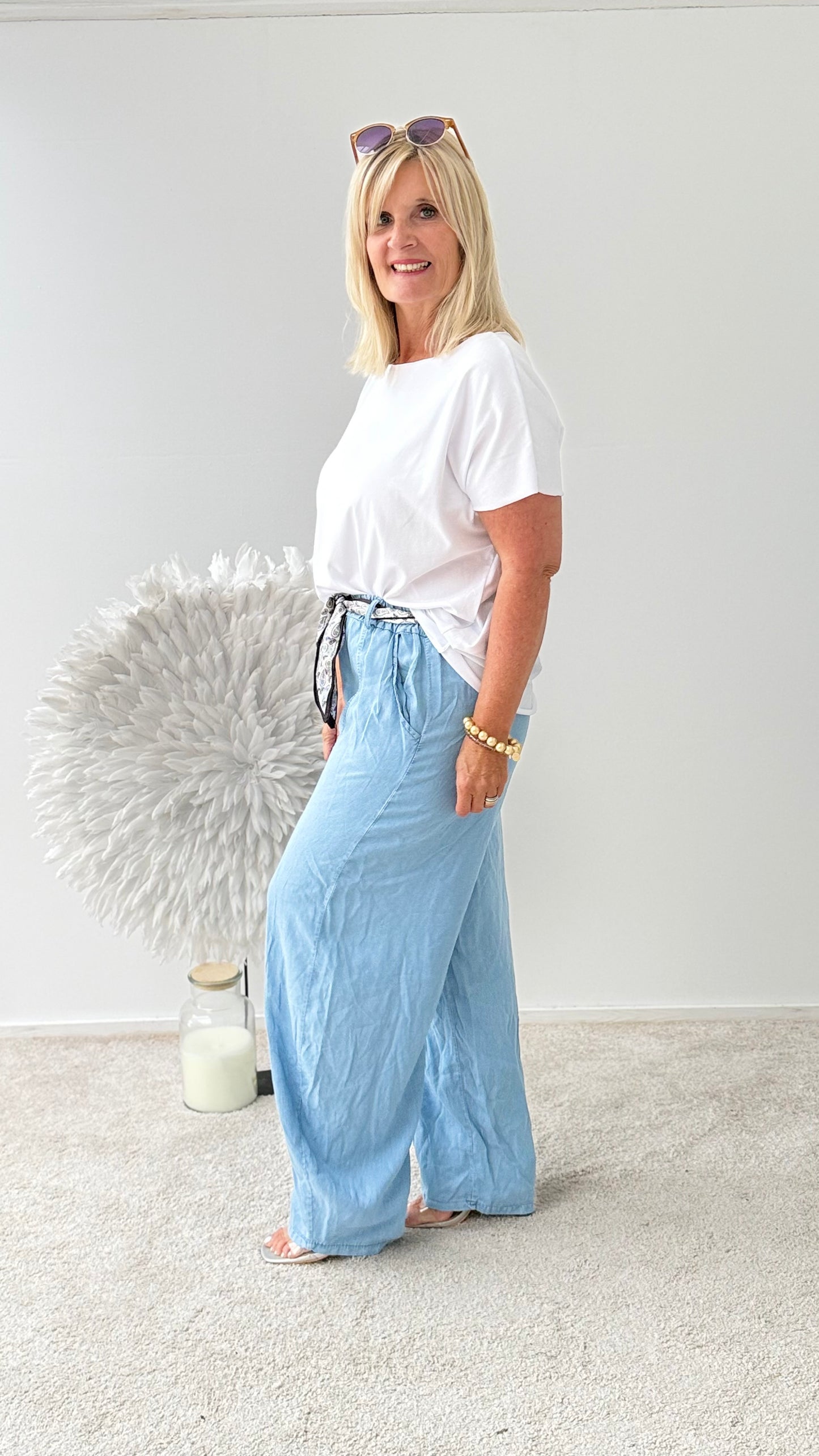 HOSE MIT TUCH IM DENIM LOOK