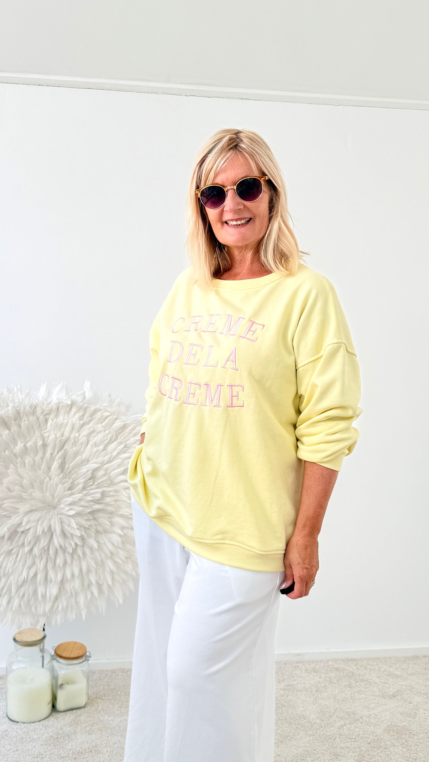 SWEATSHIRT " CREME DE LA CREME" BUTTERMELK YELLOW"