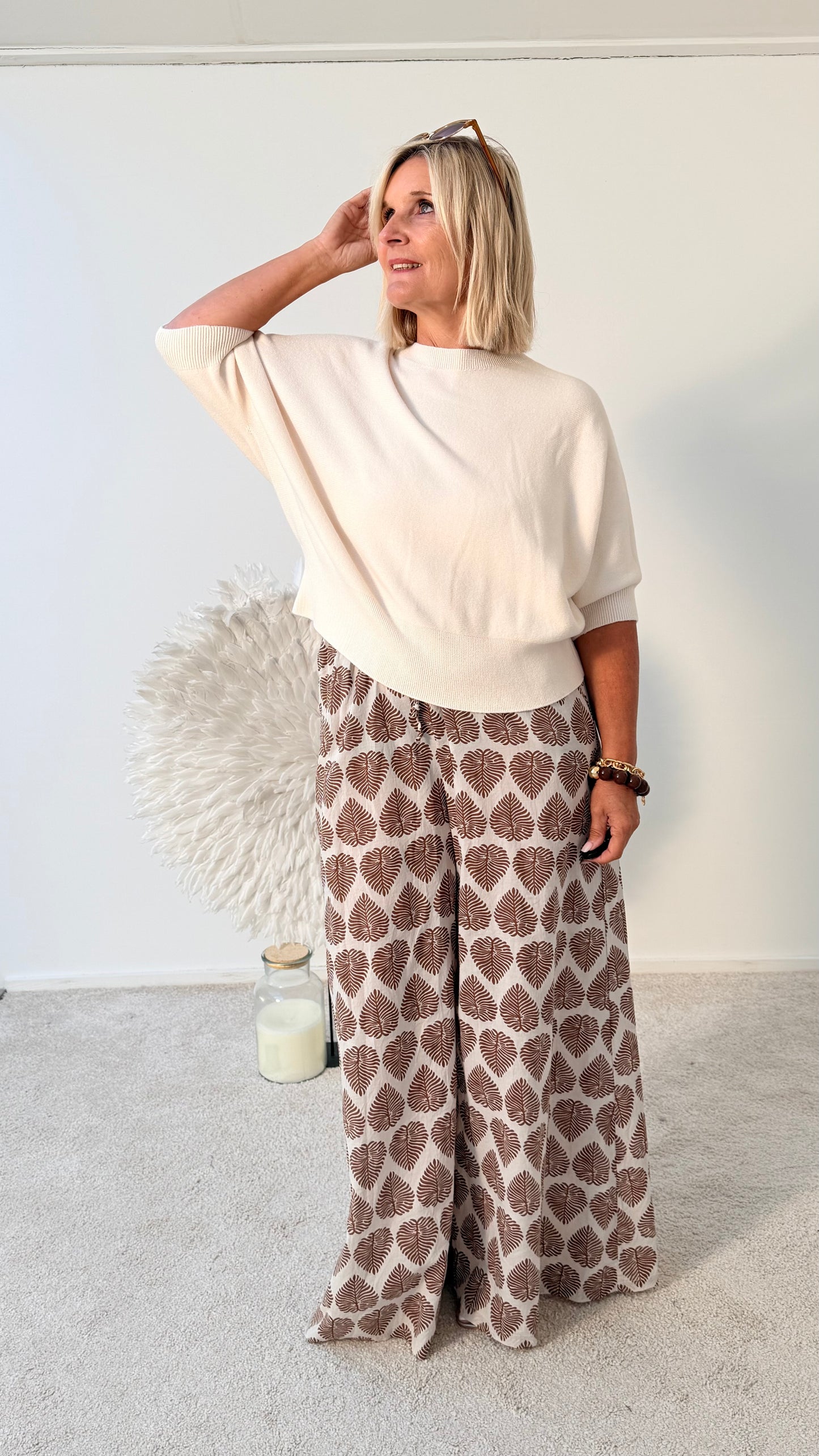 PULLI MIT ANGESETZTEM ARM "BEIGE