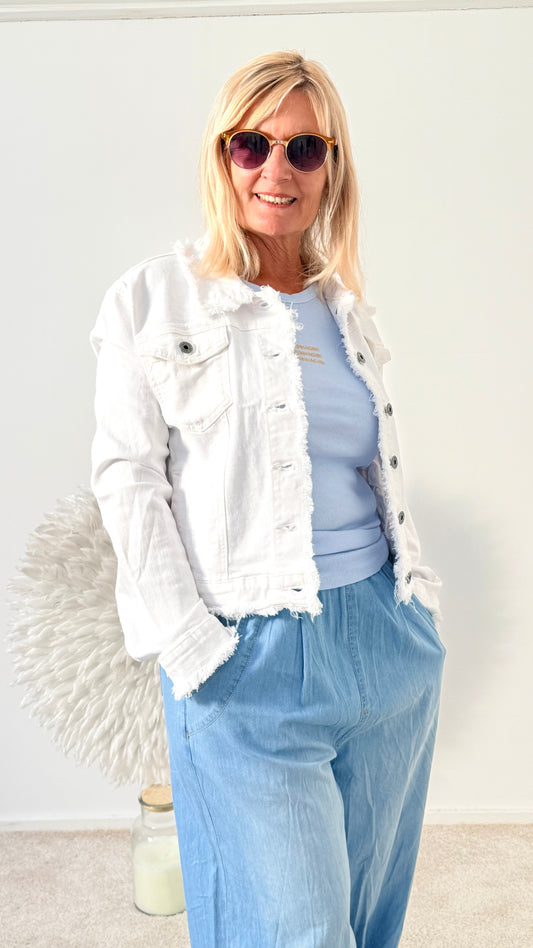 KURZE JEANSJACKE "WEIß"