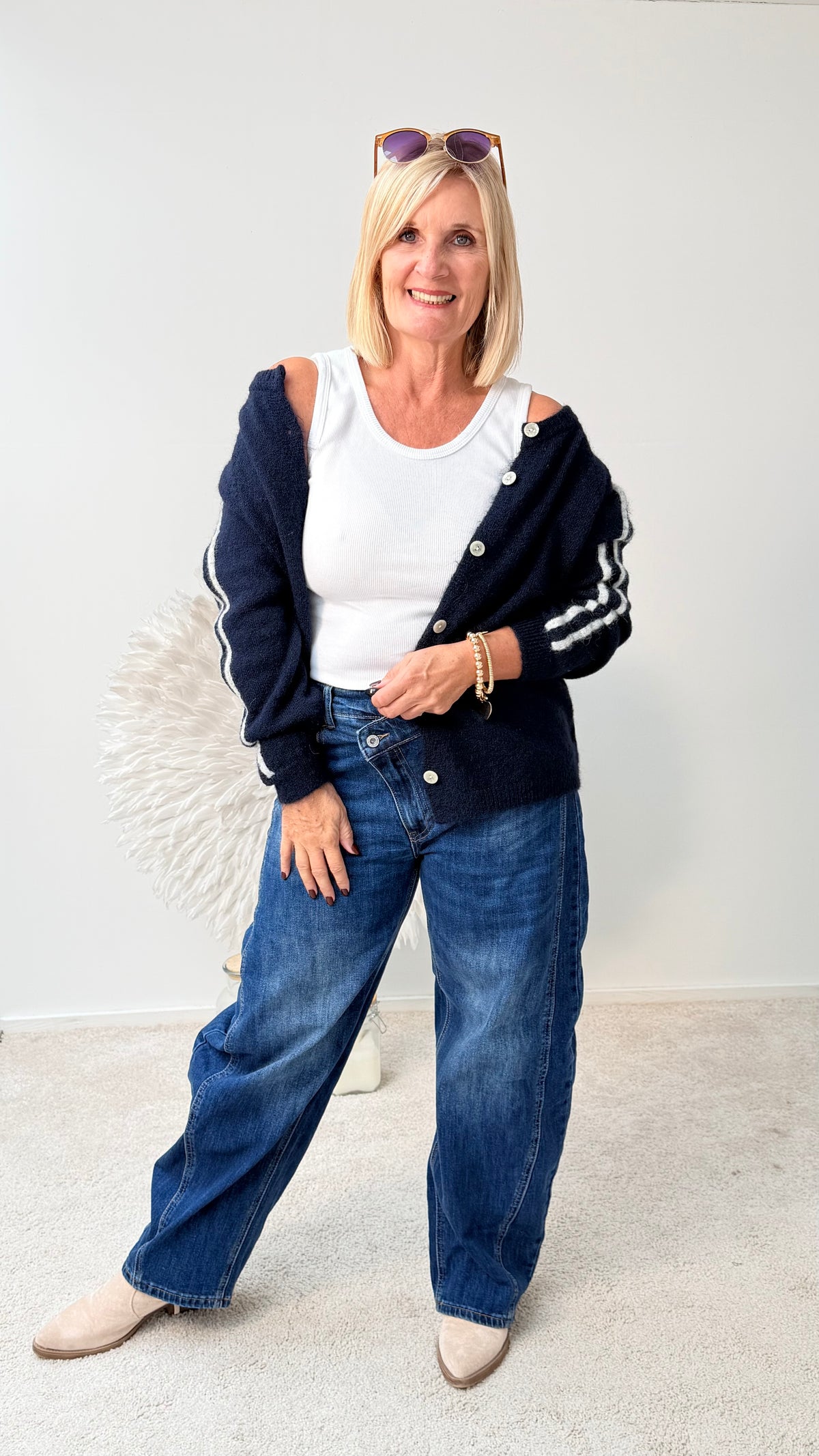 STRICKJACKE MIT STREIFEN "BLAU"
