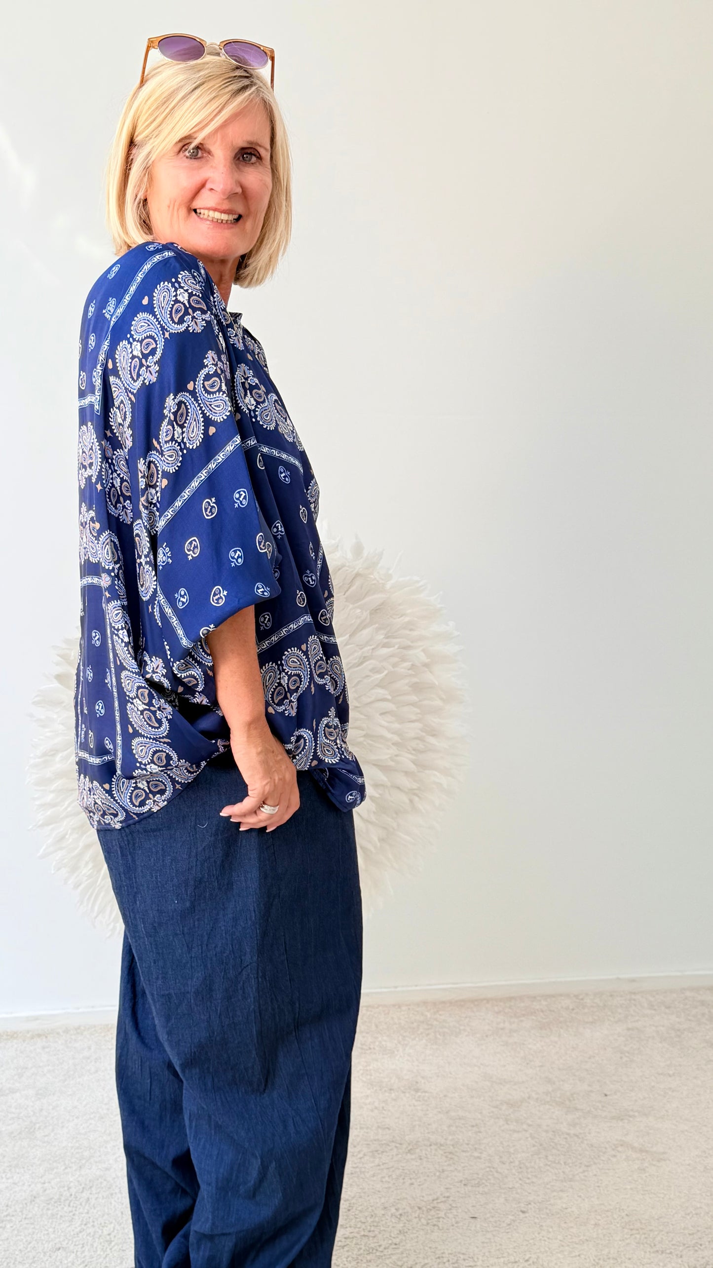 BLUSE GEMUSTERT " DUNKEL BLAU"