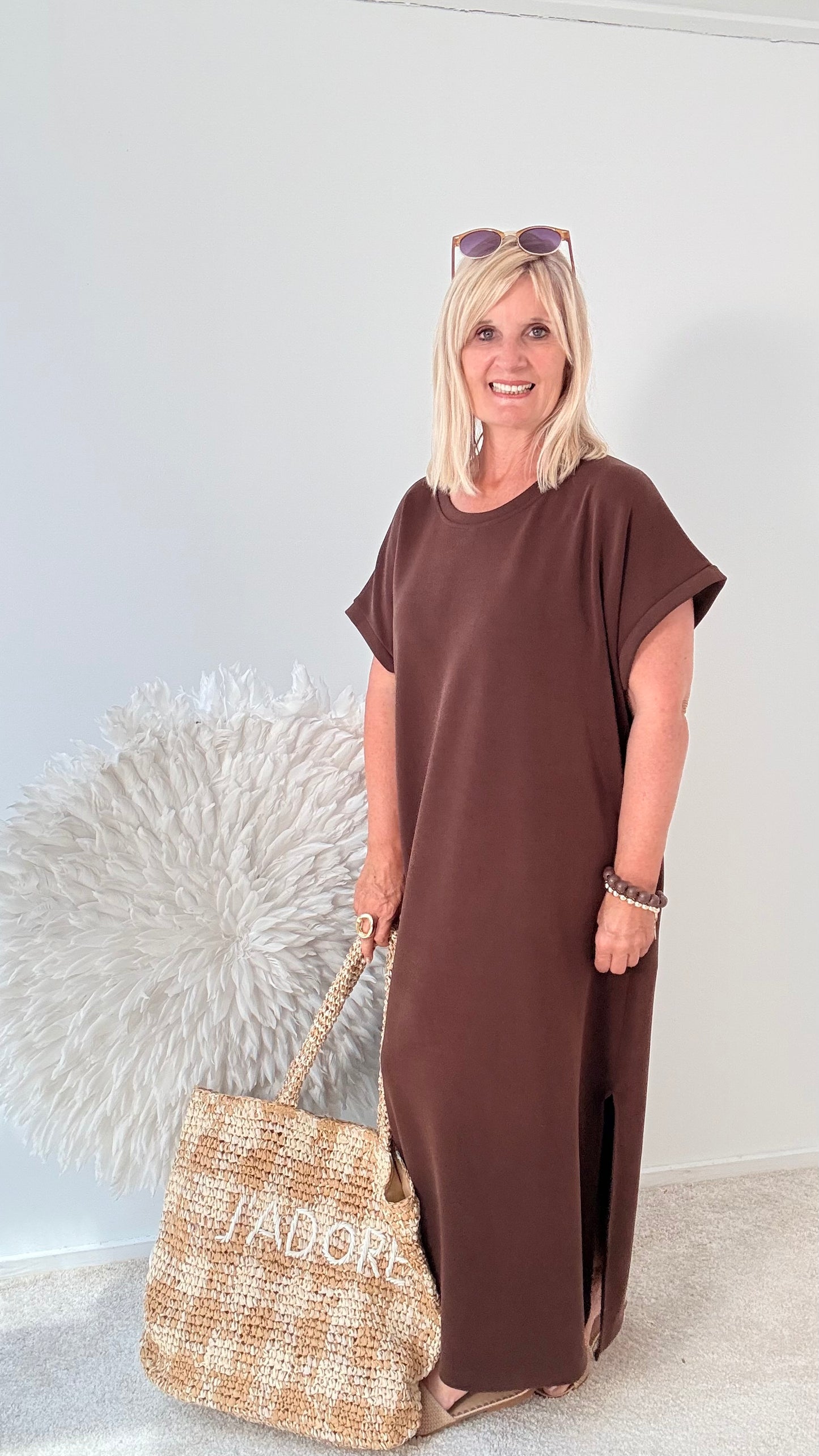 SPORTLICH STYLISCHES KLEID "BRAUN "