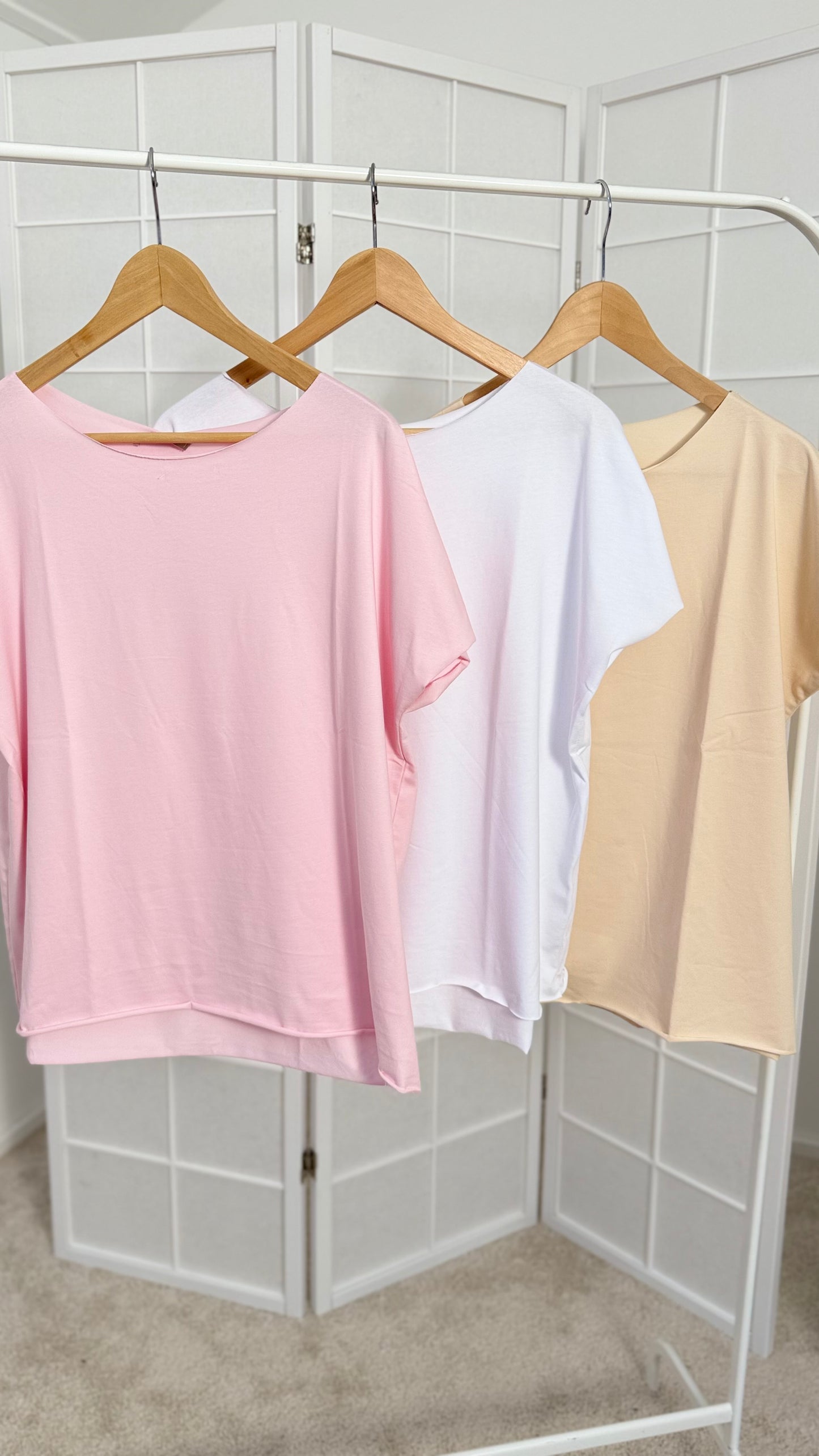 BASIC SHIRT IN VERSCHIEDENEN FARBEN
