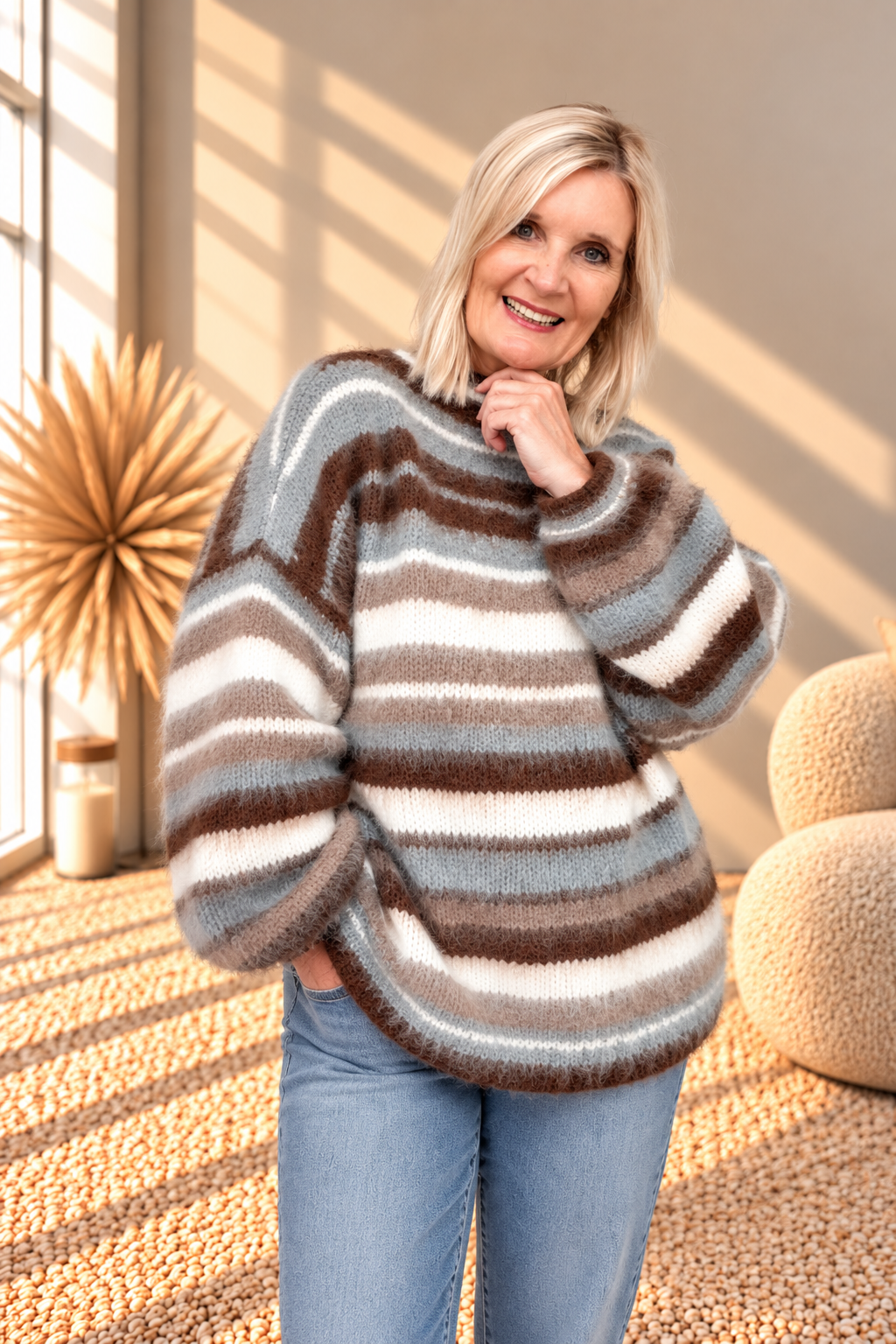 KUSCHEL-PULLI " GESTREIFT IN DEN TRENDFARBEN