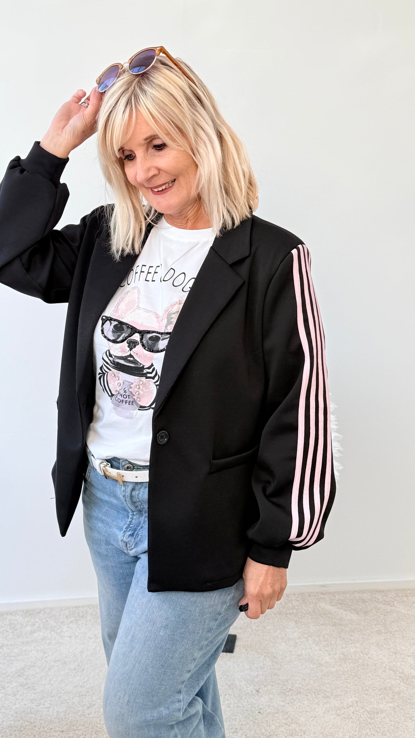 BLAZER MIT STREIFEN "SCCHWARZ"
