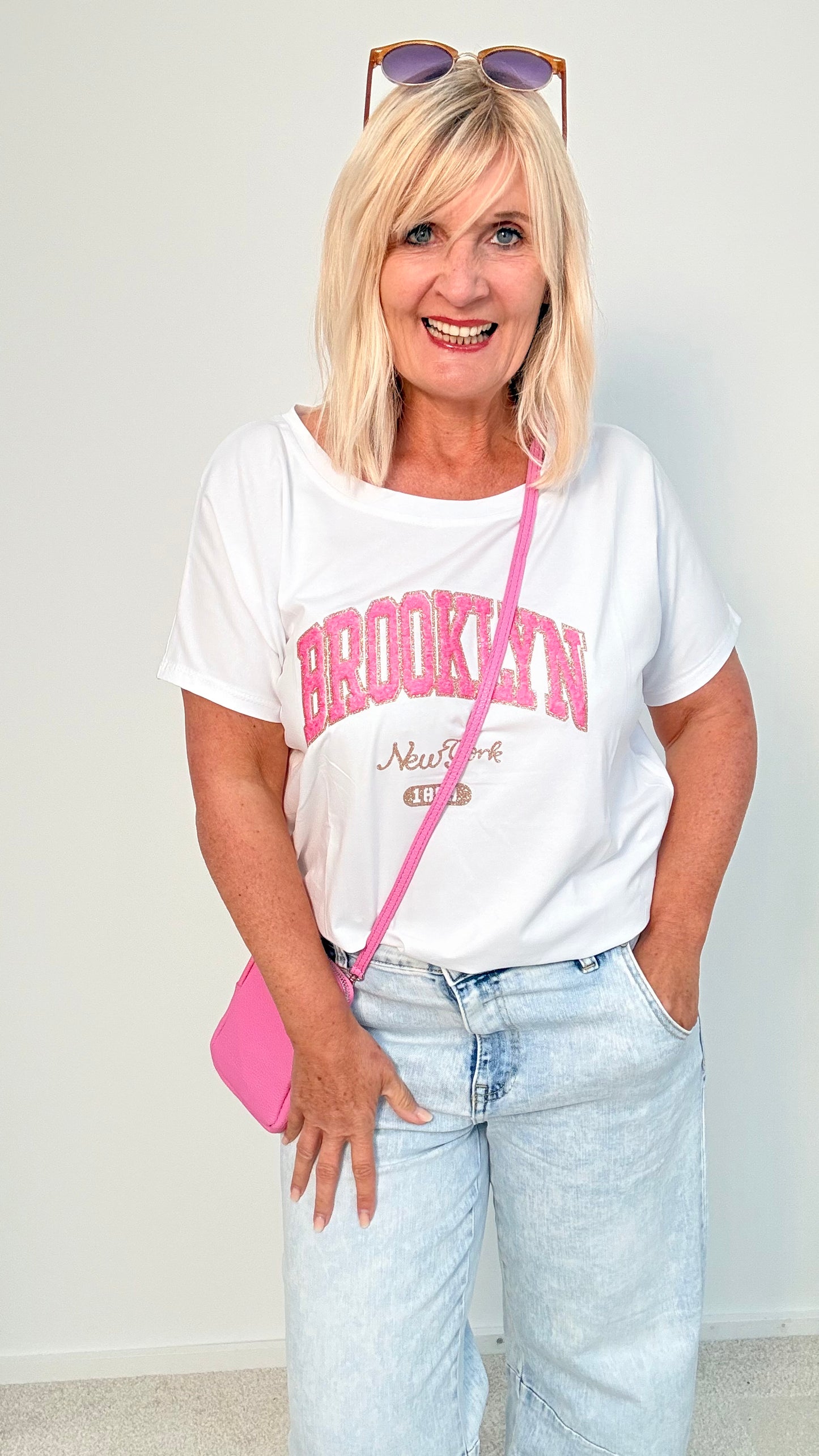 T-SHIRT " BROOKLYN PINK